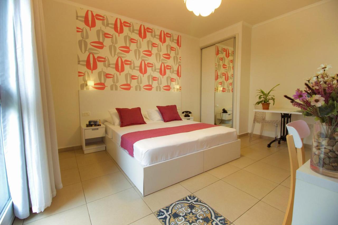 1926 Designed Aparthotel Haifa Buitenkant foto