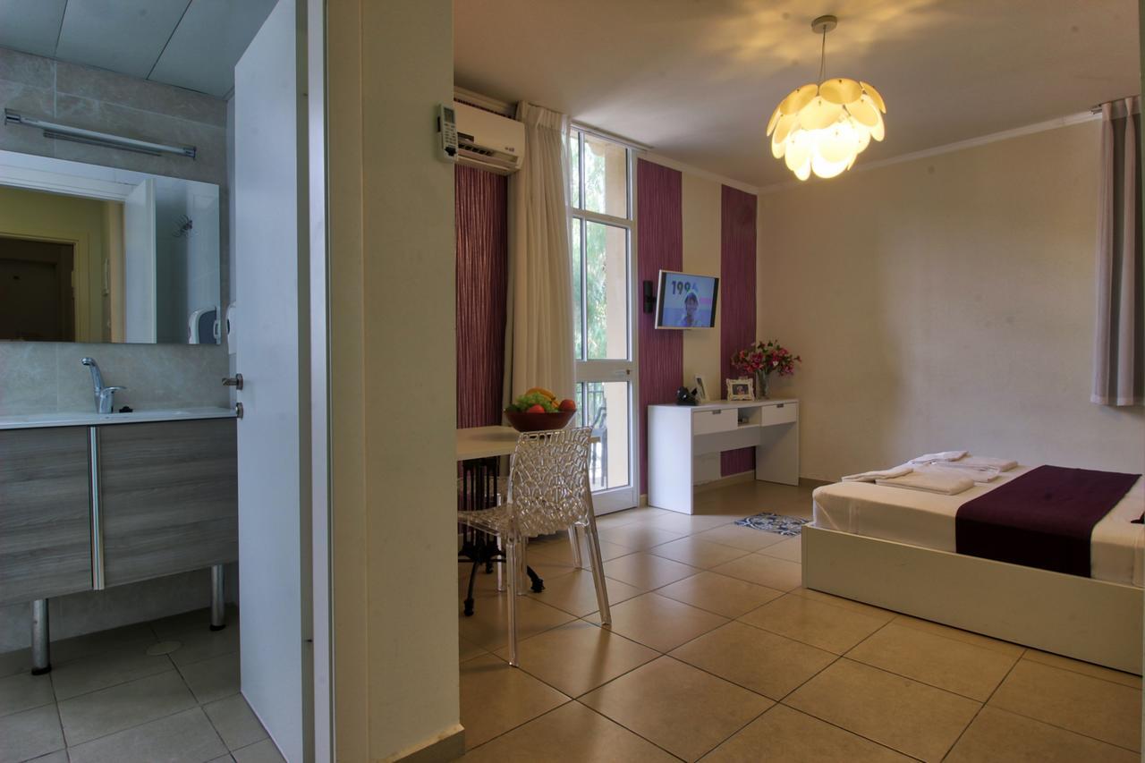 1926 Designed Aparthotel Haifa Buitenkant foto